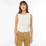 Camiseta sin mangas color blanco, de punto de crepé con efecto plisado y corte ajustado.