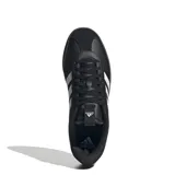 Championes Adidas VL Court 3.0 de cuero sintético negro con las tres tiras laterales blancas y suela marrón.
