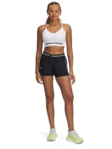 Short deportivo Under Armour Tech PPLYP 2N1 negro con cintura elástica con logo de la marca, calza interior y logo de la marca en la pierna izquierda.