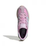 Championes Adidas Run 70s 2.0 de mujer, color lila con detalles en celeste y suela color crema.