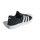 Championes Adidas Superstar Slip On de mujer, color negro con las tres tiras blancas características de la marca.