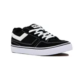 Championes de lona y gamuza color negro con detalles en blanco. Poseen el icónico logo de la marca en el lateral, cordones blancos y suela de goma blanca de perfil bajo.