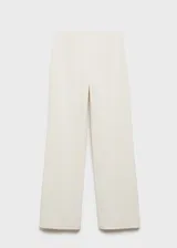 Pantalón de corte recto color blanco.