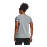 Remera blanca de mujer Under Armour de manga corta con logo estampado en el frente en tonos celeste y azul.