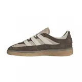 Championes Adidas Handball Spezial ST W color marrón con detalles en beige y blanco.