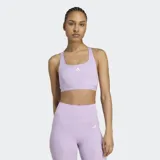 Top deportivo de mujer, color lila, con escote cuadrado, espalda cruzada (racerback) y paneles de malla estratégicamente colocados. Presenta acolchado removible y logo Adidas en el pecho.