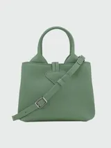 Bolso Longchamp modelo Le Roseau XS, color verde agua, con doble asa corta y correa larga extraíble.