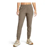 Pantalón de chándal color marrón con cintura elástica y corte ajustado.