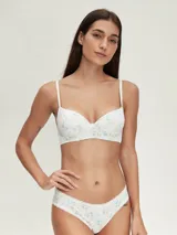 Soutien básico de algodón blanco con estampado floral celeste y naranja.