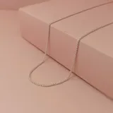 Cadena de plata 925 con eslabones tipo espiga.