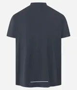 Remera masculina de manga corta y cuello redondo, color celeste claro, con un pequeño logo bordado en el pecho.