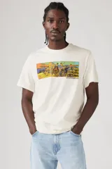 Remera blanca de corte relajado con estampado de estilo cómic con motivos de rodeo y logo de Levi's.