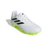 Championes de fútbol Adidas Copa Pure.3 FG, color blanco con detalles en negro y suela verde flúor.