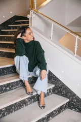 Zapato de tacón con estampado animal print, tacón bloque de 6,5 cm y tira trasera.