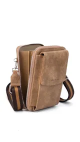 Bandolera porta celular negra de símil cuero con bolsillo frontal con tapa, cierre perimetral, correa de galón regulable y desmontable, y múltiples compartimentos internos para tarjetas y billetes.