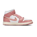 Zapatillas de media caña Air Jordan 1 Mid SE, color blanco y rosa con detalles en color crema en la suela.