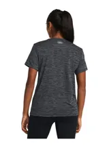 Remera deportiva Under Armour Tech Textured, color azul con textura jaspeada y logo en el pecho.