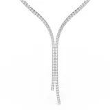 Collar en Y con baño de rodio y cierre de mosquetón. Diseño con un strand de Swarovski Zirconia transparentes en talla redonda y engaste de garra.