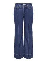 Pantalón de jean azul oscuro, de corte ancho y tiro alto, con bolsillos delanteros y traseros.