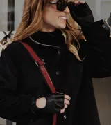 Guantes de conducir plateados sin dedos, confeccionados en cuero ovino italiano.