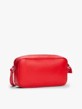 Bandolera roja de Tommy Jeans con logo rectangular de la marca en el centro.