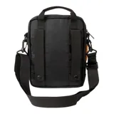 Bolso bandolera unisex color azul marino, con logo de Caterpillar en el frente. Tiene bolsillo acolchado para tablet, bolsillo frontal con solapa y cierre de velcro, correa ajustable y desmontable para el hombro y trabilla trasera para sujetar a una mochila.
