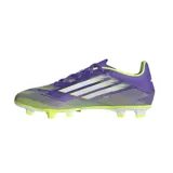 Championes de fútbol Adidas F50 Club FG/MG, color violeta con detalles en amarillo y blanco.
