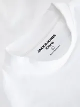 Camiseta de manga corta color blanco, con cuello redondo y fit holgado, incluye estampa en la espalda.