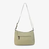 Bandolera color beige con correa extensible a tono, ajustable, y múltiples bolsillos frontales con cierre.