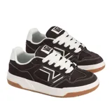 Championes Vans Upland Ctst color marrón con detalles en blanco y suela de goma color caramelo.