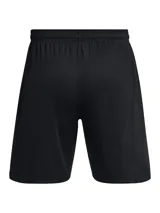 Short deportivo Under Armour Challenger Knit negro con logo blanco en la pierna derecha.