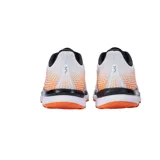 Championes de running 361 Kairos, color blanco con detalles en naranja y negro.