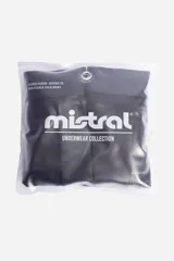 Pack de dos bóxers lisos, uno color beige y otro negro, con cintura elástica con logotipo.