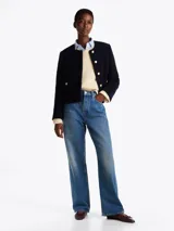 Jean de tejido denim rígido azul, de pierna recta, corte holgado y talle medio.