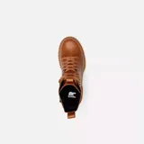 Botas de cuero negro con cordones, cremallera lateral y suela de goma con plataforma.