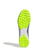 Championes de fútbol 5 Adidas F50 League TF unisex, color violeta con detalles en amarillo y blanco. Diseñados para césped sintético, con capellada Fiberskin, diseño Sprintgrid, lengüeta elástica, entresuela EVA y suela Sprintplate 360.