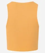 Top cropped sin mangas, color marrón oscuro, de corte ajustado al cuerpo y cuello redondo. Presenta textura acanalada.