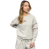 Buzo deportivo color gris claro con detalles de piping color borgoña en mangas y cuello. Logo de Umbro bordado en el pecho.