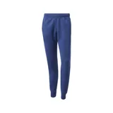Pantalón de jogging azul con puños acanalados, cintura elástica con cordón ajustable, bolsillos frontales, logo de Adidas y escudo del Real Madrid.