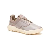 Zapatillas Caterpillar modelo Hex Lite Leather, color gris topo con detalles en rosa pálido. Capellada de cuero, forro interno de material reciclado, plantilla de espuma PU, suela de EVA liviana y ajuste con cordones.