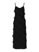 Vestido largo negro con tirantes finos ajustables y volantes diagonales. Confeccionado en poliéster reciclado con forro interior.