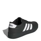 Championes Adidas Breaknet 3.0 de cuero sintético negro con las tres tiras blancas a los costados.