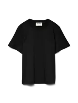 Remera negra de corte holgado, cuello redondo y mangas cortas.