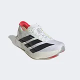 Championes de running Adidas Adizero Adios Pro 4, color blanco con detalles en negro, amarillo y rojo.