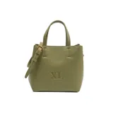Cartera mediana verde con doble asa corta, correa larga regulable y desmontable, acceso abierto y herrajes plateados.