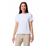 Remera blanca de manga corta con logo pequeño de la marca Columbia en el pecho.