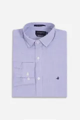 Camisa de hombre slim fit, manga larga, con logo bordado y cartera con botones.