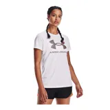 Remera deportiva Under Armour color fucsia con logo blanco estampado en el frente.
