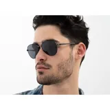 Lentes de sol INVU estilo aviador, con montura metálica color gris plomo y lentes polarizadas color azul.