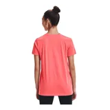 Remera deportiva Under Armour color fucsia con logo blanco estampado en el frente.